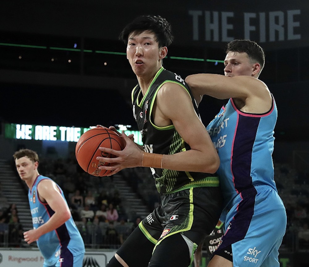 金州勇士训练开放日,集结日绝杀压哨引欢呼,欧冠在即,细节决定成败(金州勇士vs开拓者) 金州勇士训练开放日,集结日绝杀压哨引欢呼,欧冠在即,细节决定成败(金州勇士vs开拓者)