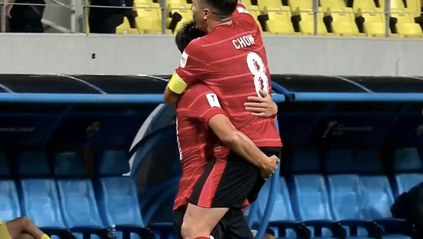 关于冲刺阶段门兴格拉德巴赫备战亚冠，队长鼓劲细节曝光，气氛紧张，团队化学反应显著的信息