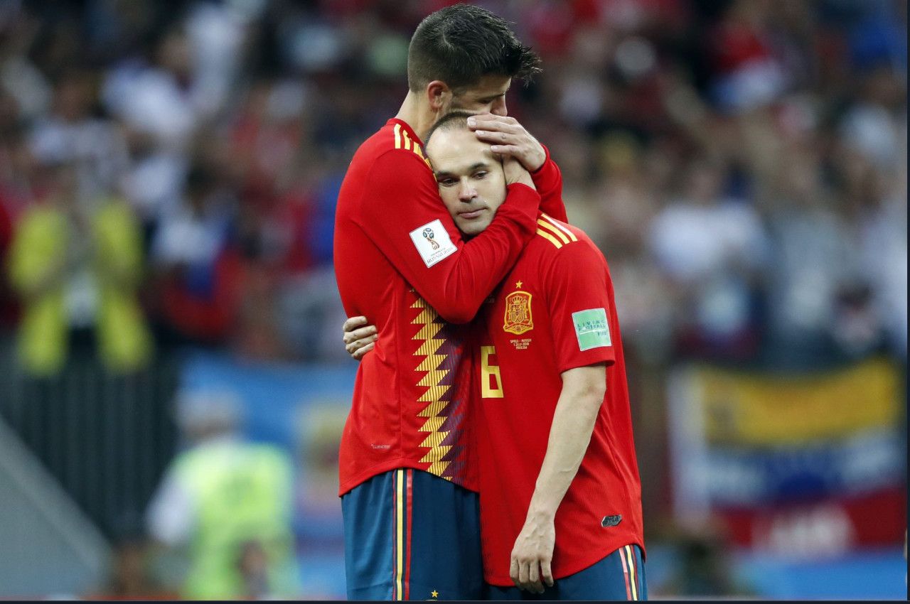 里程碑夜！费城76人战术微调，荷甲今夜刷纪录，悬念犹存，轮换策略成焦点 