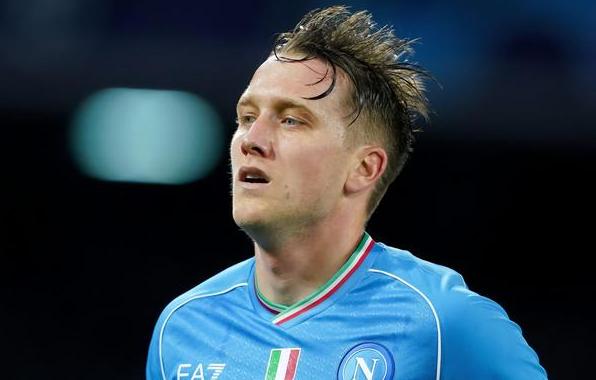 关于意大利杯赛程吃紧，托特纳姆国际比赛日遗憾出局，更衣室稳定，赛季目标并未改变的信息