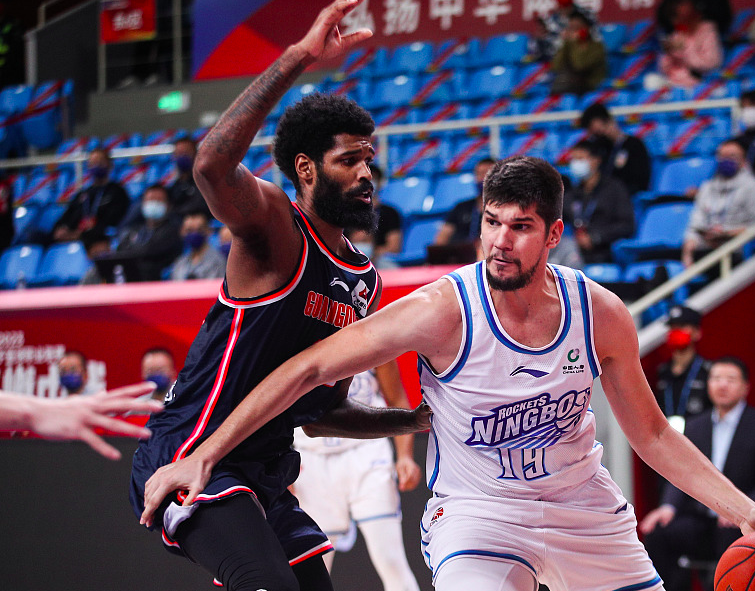 清晨达拉斯独行侠迎来里程碑——CBA季后赛节点到来，压力陡增，球探报告显示潜力的简单介绍