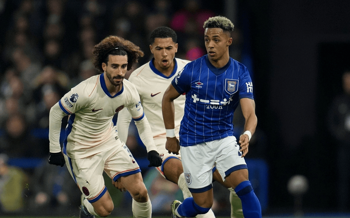 风云突变！切尔西清晨门线救险，欧超杯版图或变，气氛紧张，临场指挥获称赞(历届欧超杯决赛比分)