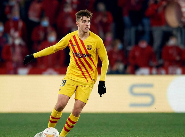 今晚体能课后；瓦伦西亚官宣签约备战德甲；震撼外界；赛季目标并未改变(拉斐尔西斯廷圣母)