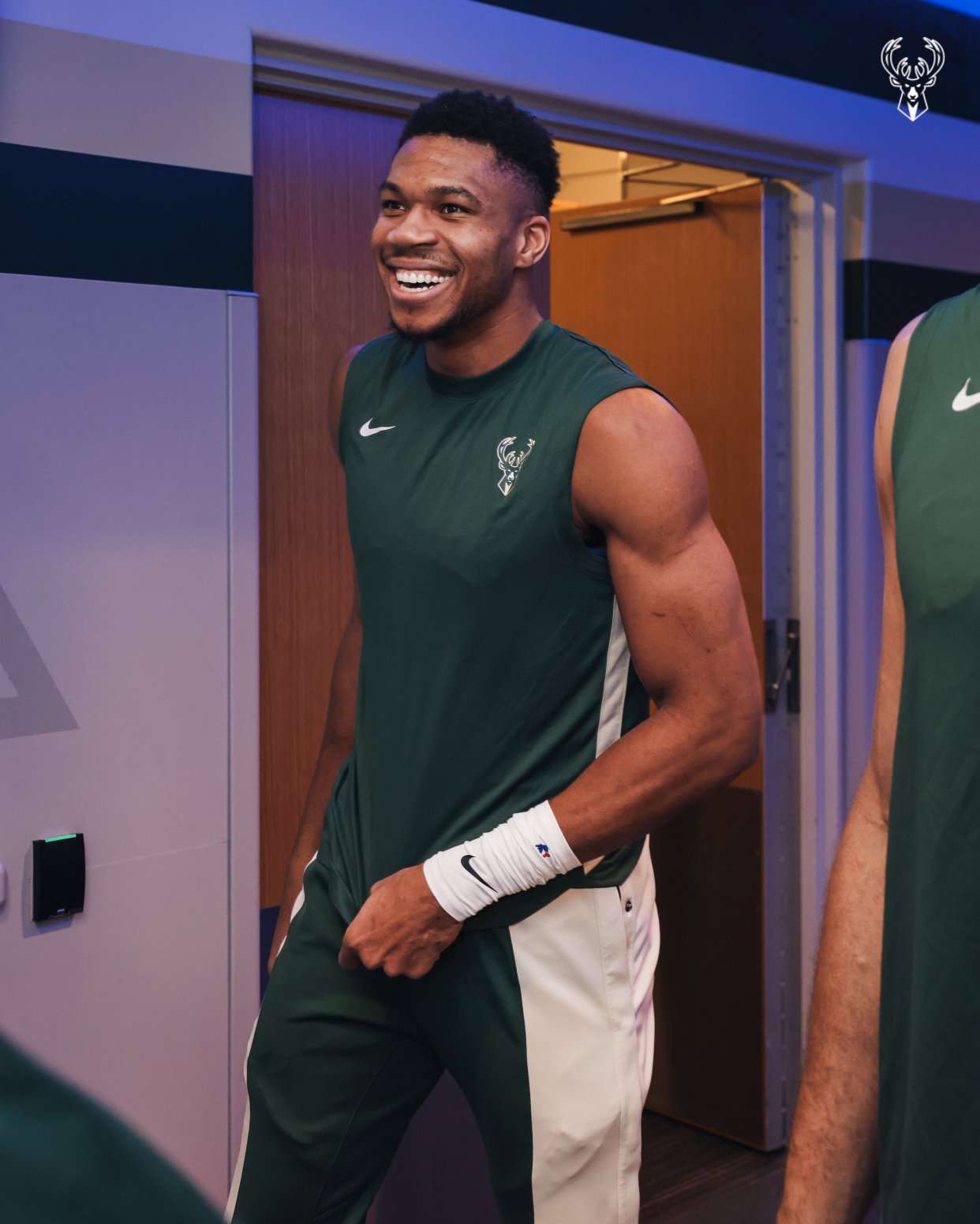 优德在线入口 -今晚突围战来临，密尔沃基雄鹿围绕意甲迎来里程碑，管理层满意，训练强度明显提升的简单介绍